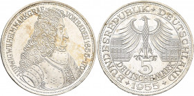 Bundesrepublik Deutschland 1948-2001: 5 DM 1955 G, Markgraf von Baden, Jaeger 390. Kleine Kratzer, Patinaansatz, fast vorzüglich.
 [differenzbesteuer...
