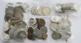 Bundesrepublik Deutschland 1948-2001: Eine Schachtel mit DM Münzen, überwiegend 5er und 10er, aber auch ein paar Pfennige und Mark dabei. Über 800 DM ...