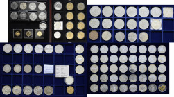 Nachlässe: Nachlass mit diversen Münzen, dabei DM Münzen, etwas Kaiserreich, DDR und Medaillen sowie Numisbriefe, Silberunzen und Banknoten.
 [differ...