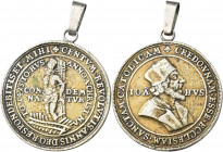 Medaillen - Religion: Reformation, Jan Hus 1370-1415: Vergoldete Silbergußmedaille o. J. (u, 1717), unsigniert, wohl von Chr. Wermuth, auf die Verbren...
