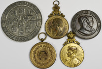 Medaillen alle Welt: Belgien, Lot 5 Medaillen zu diversen Anlässen, dabei: Bronzemedaille 1890 von Pisch auf das Hotel Communal de Schaerbeek, Bronzem...