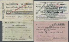 Deutschland - Notgeld - Sachsen: Uriger Altbestand von über 700 Scheinen, sortiert nach Orten in Pergamintüten. Enthalten sind Großgeldscheine 1918, I...