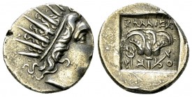 Rhodos AR Drachm, c. 88-84 BC 

 Rhodos , Caria. AR Drachm (15 mm, 2.30 g), c. 88-84 BC. Kallixeinos, magistrate.
Obv. Radiate head of Helios right...