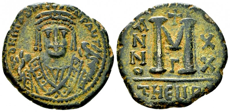 Mauricius Tiberius AE Follis, Theoupolis 

 Mauricius Tiberius (582-602 AD). A...
