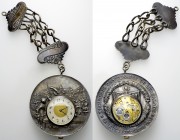 Genf, AR Medaille mit Uhr 1902 

Schweiz, Genf . AR Medaille 1902 mit eingearbeiteter Uhr (60 mm, 120.38 g), auf die 300-Jahrfeier der Escalade.
Cf...