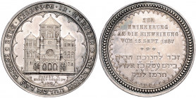 Bayern - München Silbermedaille 1887 (v. Gube/Drentwett) auf die Einweihung der Hauptsynagoge in der Herzog-Max-Straße Hauser 795. Stern 169. 
40,3mm...