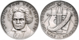 Medaillen von Josef Bernhart Silbermedaille o.J. auf den 100. Todestag Ludwig van Beethovens, i.Rd: BAYER. HAUPTMÜNZAMT. FEINSILBER Niggl 111. Gebhard...