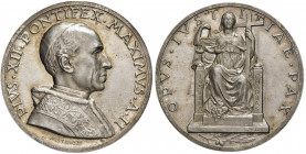 Pio XII (1939-1958) Medaglia Anno II - Opus: Mistruzzi - Rinaldi 134 AG (g 40,03) Minimi segnetti nei campi.

qFDC/FDC