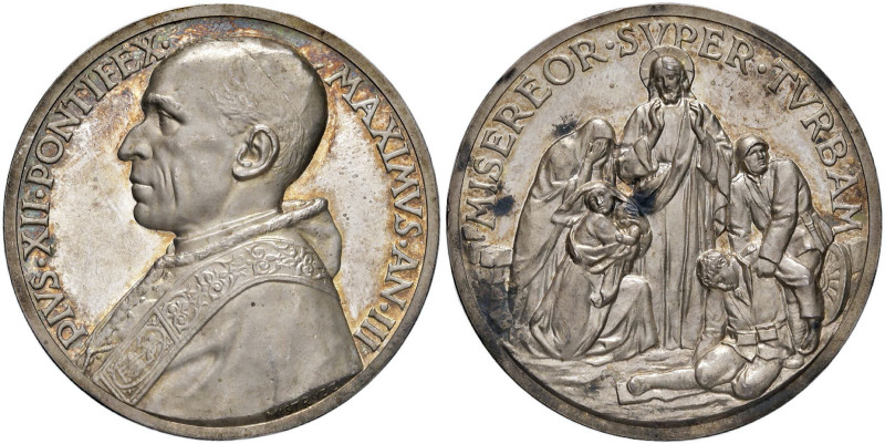 Pio XII (1939-1958) Medaglia Anno III - Opus: Mistruzzi - AG (g 38,00 - Ø 44 mm)...