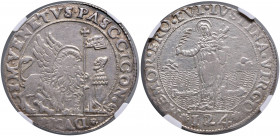 Venezia - Pasquale Cicogna (1585-1595) - Ducato da 124 soldi con Santa Giustina - D/ S M VENETVS PASC CICON Leone alato di San Marco con la zampa ante...