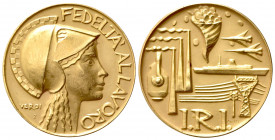 ITALIA. Medaglia "Fedeltà al lavoro". Veroi. D/ Testa di Minerva con elmo corinzio volta a d/ intorno scritta FEDELTA' AL LAVORO, in basso a s/ firma ...