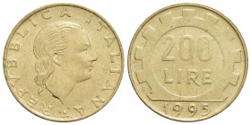 Repubblica Italiana (emissioni in lire) (1946-2001) - 200 Lire - 1995 - BT NC Esubero di metallo sotto al collo al D/ - BB-SPL