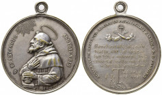 RELIGIOSE. Medaglia San Francesco d'Assisi (700° anniversario della morte) 1926. AE argentato (21,65 g - 38,9 mm) coniazione Johnson. SPL.
