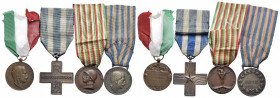 Medaglie - - - Lotto 4 medaglie : 1) Croce al Merito di Guerra 2) medaglia prima guerra mondiale 1915 1918 coniata col bronzo nemico 3) Vittorio Emanu...