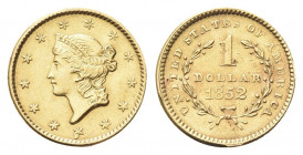 USA
Federazione.
Dollaro 1852 Liberty Head, zecca di Philadelphia.
Au gr. 1,65
Dr. Testa diademata a s.
Rv. Valore e data entro due rami di allor...