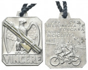 FIRENZE
Ventennio Fascista, dal 1923 al 1943.
Medaglia 1942 a. XX Opera Nazionale Dopolavoro III Giornata della bicicletta.
Metallo Bianco gr. 4,28...