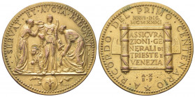 TRIESTE
Ventennio Fascista, dal 1923 al 1943.
Medaglia 1931 a. X opus G. Supino.
Æ dorato gr. 105,23 mm. 58,2
Dr. SERVAT ET AVCTA REDONAT. Figura ...