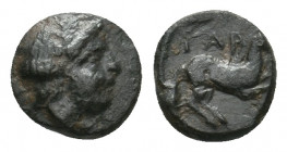 TROAS. Gargara. (Circa late 3rd -early 2nd century BC). AE.
Obv: Laureate head of Apollo, right.
Rev: ΓAP.
Horse prancing right.
SNG von Aulock 1511.
...