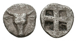 TROAS. Lamponeia. (Circa 500-450 BC). AR Hemiobol. 
Obv: Bull’s head facing. 
Rev: Quadripartite incuse square. 
Klein 316. 
Condition: VF. 
Weight: 0...