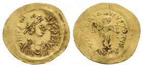 Justin I, (518-527 AD). AV, Tremissis. Constantinople. 
Obv: D N IVSTI-NVS PP AVI.
Pearl-diademed, draped and cuirassed bust of Justin I to right.
Rev...