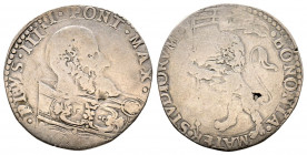 Pio IV 1559-1565
Bianco, Bologna, AG 4.3 g.
Ref : MIR 1070/1 (R), Munt. 70, Berm. 1076, CNI 15/16
TB-TTB. Trouée.