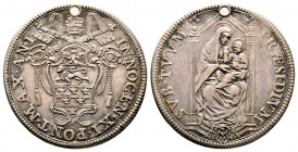 Innocenzo XI 1676-1689
Testone, Roma, AG 9.45 g.
Ref : MIR 2022/1 (R)
TTB, trouée