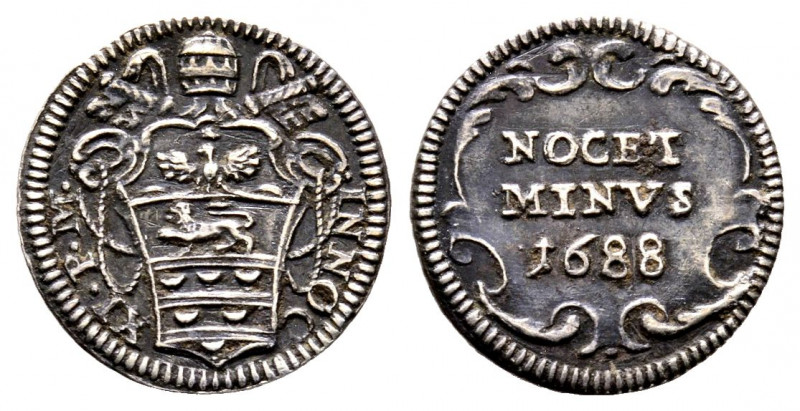 Innocenzo XI 1676-1689
Mezzo Grosso, Roma, 1688, AG 0.70 g.
Ref : MIR 2039/12
Su...