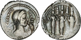 Denario. 43 a.C. ACCOLEIA. P. Accoleius Lariscolus. MUY ESCASA. Anv.: Busto de Acca Larentia a derecha con trenza larga en la nuca. P. ACCOLEIVS LARIS...