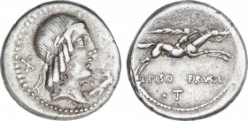 Denario. 90-89 a.C. CALPURNIA. L. Calpurnius Piso Frugi. Anv.: Cabeza laureada de Apolo a derecha, detrás letra X, delante saltamontes. Rev.: Jinete g...