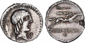 Denario. 90-89 a.C. CALPURNIA. L. Calpurnius Piso Frugi. Anv.: Cabeza laureada de Apolo a derecha, detrás Tridente, delante letra V. Rev.: Jinete galo...