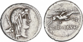 Denario. 90-89 a.C. CALPURNIA. L. Calpurnius Piso Frugi. Anv.: Cabeza laureada de Apolo a derecha, detrás mano con espiga. Rev.: Jinete galopando a de...
