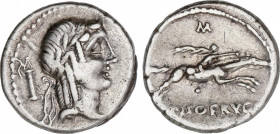 Denario. 90-89 a.C. CALPURNIA. L. Calpurnius Piso Frugi. Anv.: Cabeza laureada de Apolo a derecha, detrás aljaba. Rev.: Jinete galopando a derecha, en...