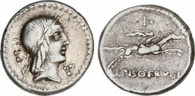 Denario. 90-89 a.C. CALPURNIA. L. Calpurnius Piso Frugi. Anv.: Cabeza laureada de Apolo a derecha, detrás signo fraccionario de dos puntos, delante le...