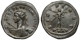 Probus (276-282 AD) Antoninian, Ticinum - HEROIC bust Rare and sought after obverse legend with the INVICTVS (invincible) title in combination with a ...