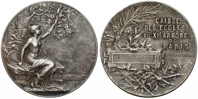 France, Medal 1920 - Caisse des ecoles du XIe de Paris Silver, diameter 36,30 mm...