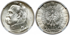 Piłsudski 5 złotych 1936 - PIĘKNE Okazowy, menniczy egzemplarz doceniony wysoką notą NGC MS65. W gradingu NGC tylko 2 monety z wyższą notą (spośród 34...