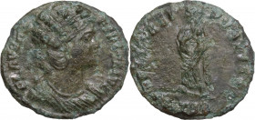 Fausta (Augusta, 324-326). Æ Follis (18.5mm, 2.20g). Thessalonica. Fine
