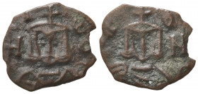 Leo V and Constantine (813-820). Æ 40 Nummi (16mm, 1.42g). Syracuse. Good Fine