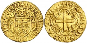 Portugal. Juan II (1481-1495). Lisboa. Cruzado. (Fr. 19) (Gomes 23.10 var). 3,50 g. AU. Muy escasa. MBC+.