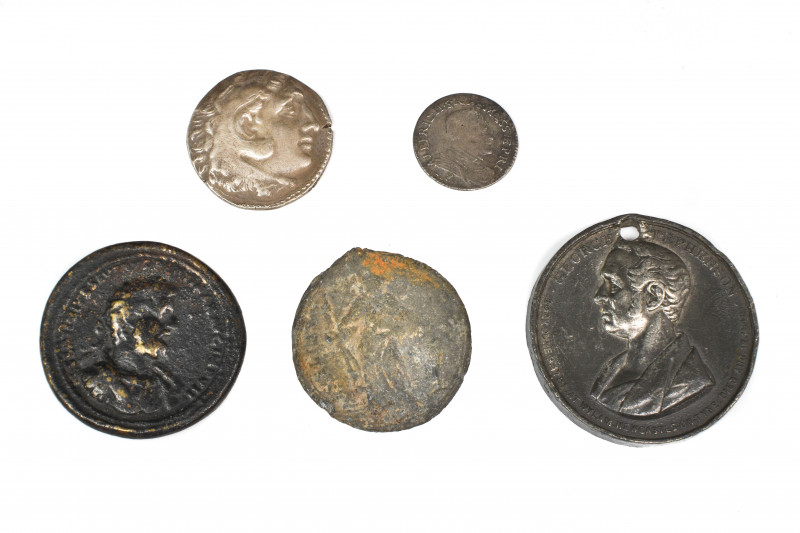 3 tokens 1 Greek silver coin 1 World coin. Set of 5: 20.9-44.9mm / 88.22g.