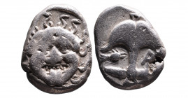 Thrace, Apollonia Pontica, late 5th-4th centuries.
Facing gorgoneion;
Anchor upright, to the left crayfish, to the right A.
SNG Black Sea 153-156, 158...