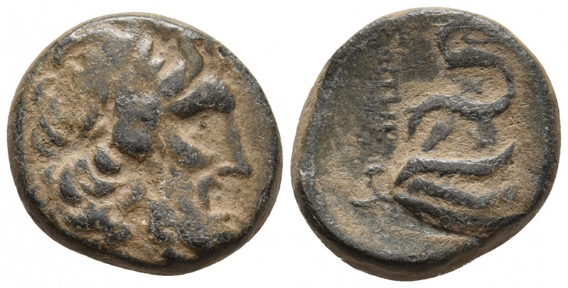 Mysia, Pergamon, ca. 2-1 cent BC, AE
Laureate head of Asklepios right
Serpent co...