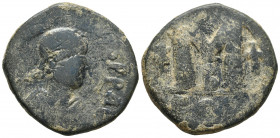 Justin I 518-527 AD, AE follis, Constantinople Mint, 518/527 AD
… -SPPAV…, Diademed, draped and cuirassed bust of Justin I right 
Large M, above cross...