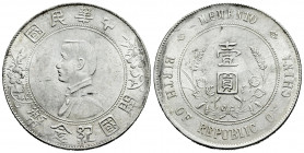China. Sun Yat-sen. 1 dollar. 1927. (Km-Y318a). Ag. 26,83 g. XF. Est...80,00. 

Spanish Description China. Sun Yat-sen. 1 dollar. 1927. (Km-Y318a). ...