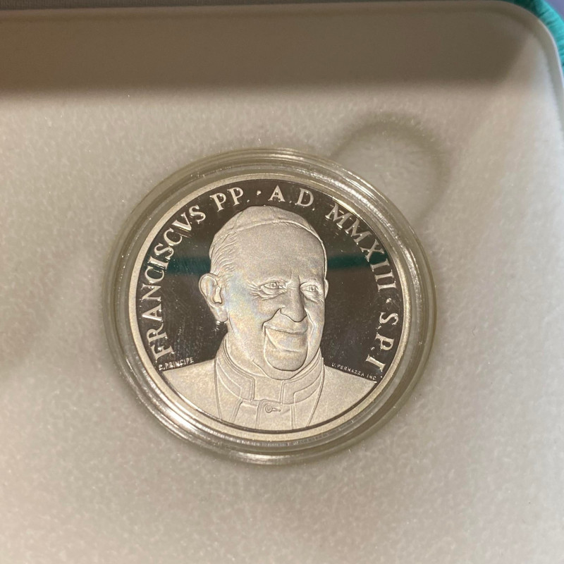 Vaticano. Monetazione in Euro. Papa Francesco. 10 Euro 2013 "50a Giornata mondia...