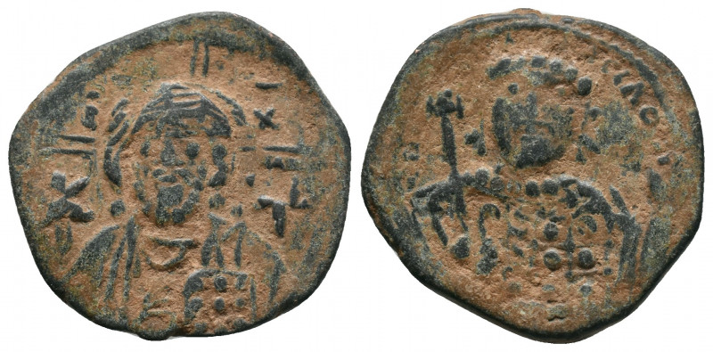 MICHAEL VII DUCAS (1071-1078). Follis. Constantinople.
Obv: IC - XC.
Bust of Chr...