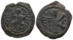 JUSTINIAN I (527-565). Half Follis. Theoupolis (Antioch).7,89gr
Obv: DN IVSTINIANVS PP AV.
Justinian enthroned facing, holding scepter and globus cruc...