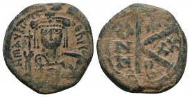Maurice Tiberius Æ 20 Nummi. Cyzicus year 20 (601/2). Crowned facing bust, holding globus cruciger / Large M, B below. MIBE 84; DOC 120-133; Sear 518,...