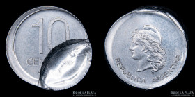 Argentina. Error. 10 Centavos 1983. Incusa y expandida