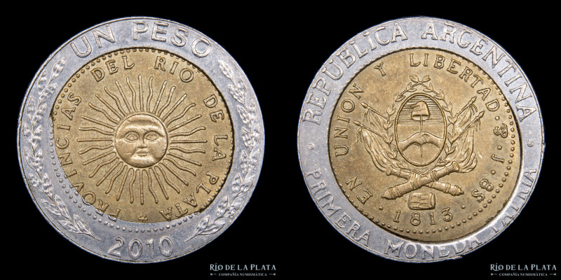 Argentina. Error. 1 Peso 2010. Perforación incompleta del núcleo. (Huevo frito)....